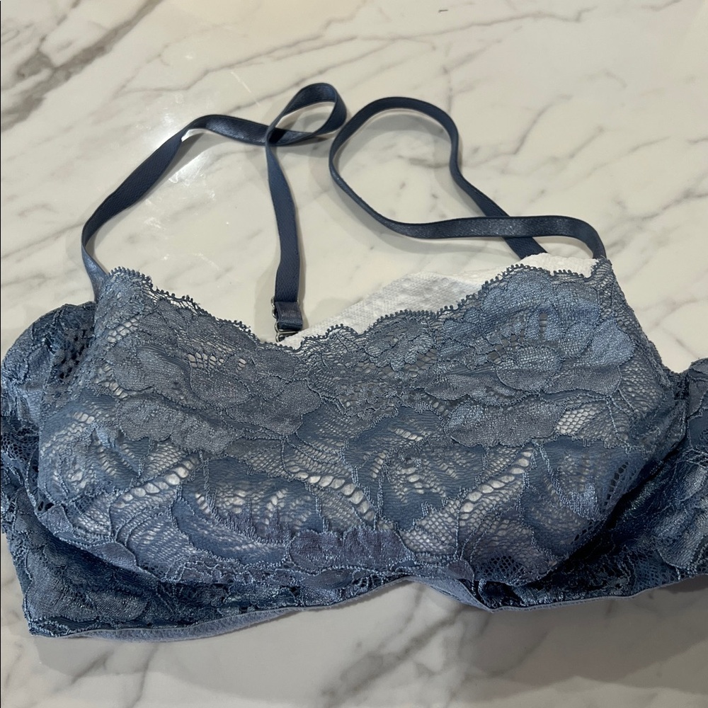 Elegant Soma Lace Underwire Bralette in Gray-Blue